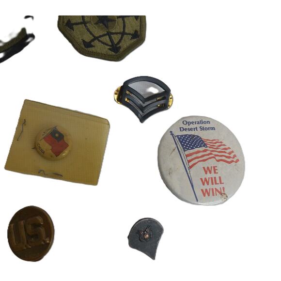 Vintage Military Badges and Pins Desert Storm Era Bundle Set of 10 - Picture 7 of 8